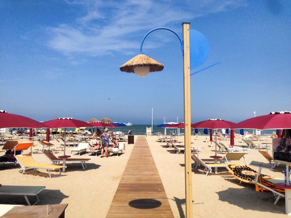 spiaggia di marina centro rimini